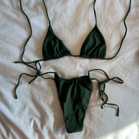 VDM Reversible bikini set - Picture 7 of 7